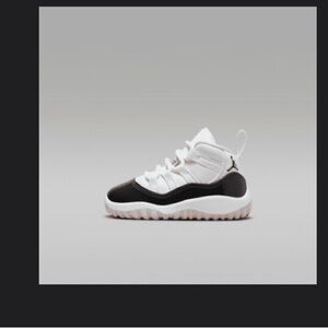 Jordan 11 Retro colors are sail/atmosphere